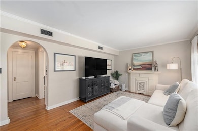 5925 Alhambra St, Fairway, KS 66205 - photo 3