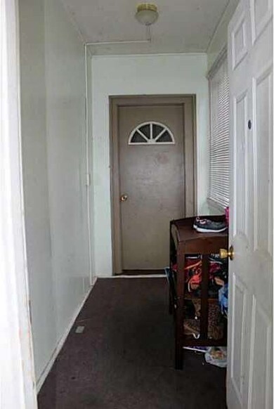 Foyer.