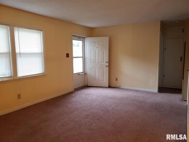 3002 W 68th St, Davenport, IA 52806 - photo 3