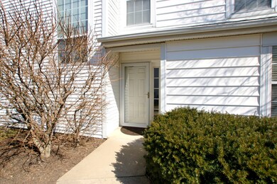 152 Welwyn Ct unit E, Lake Bluff, IL 60044 - photo 3