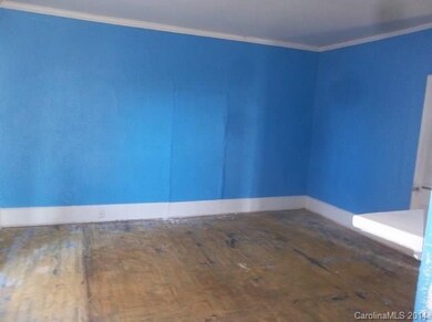 528 W Sharpe St, Statesville, NC 28677 - photo 4