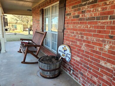 3801 J e Woody Rd, Springtown, TX 76082 - photo 3