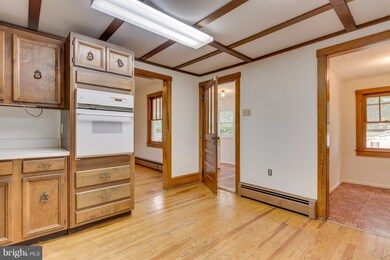 10045 Winchester Ave, Bunker Hill, WV 25413 - photo 7