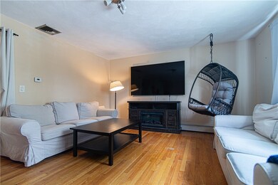 46 Middle St, Riverside, RI 02915 - photo 3