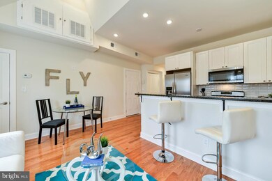 332 18th Place NE unit 3, Washington, DC 20002 - photo 2