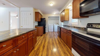 24-web-or-mls-19-Hunts-Hill-Road-Kitchen