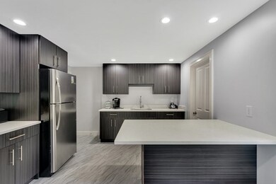 15 Lowell St, Woburn, MA 01801 - photo 5