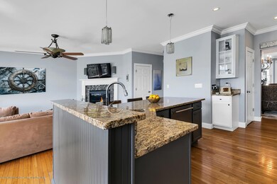 610 Park Ave Port Monmouth NJ-large-015-