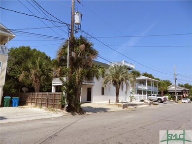 QUIET ST CLOSE TO BEACH, IGAGROCERY, RESTURANTS, &