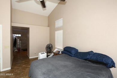 Master Bedroom2