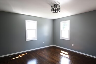 Living Room - VIew 2