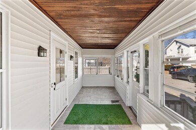 41 Willard St, Warwick, RI 02889 - photo 5