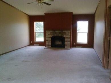 263-356892 Living Room