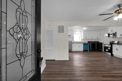 5-web-or-mls-4656-dundee-ave
