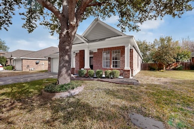 934 Sagebrush Trail, Duncanville, TX 75137 - photo 4