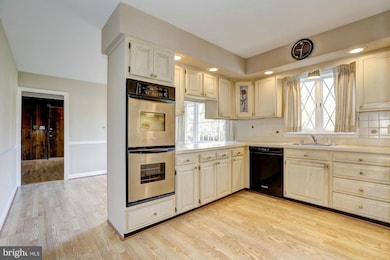 420 Kimblewick Dr, Silver Spring, MD 20904 - photo 7