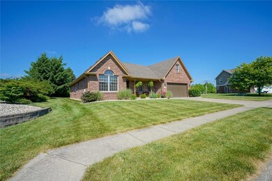 6284 Woodcrest Dr, Avon, IN 46123 - photo 3