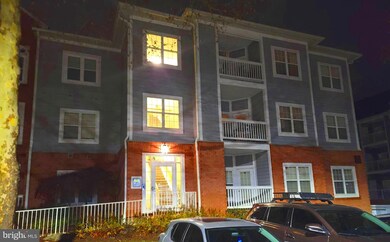 9130 Groffs Mill Dr unit 9130, Owings Mills, MD 21117 - photo 2