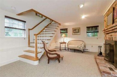 23 Harris St unit 2, Marblehead, MA 01945 - photo 5