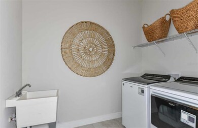 Laundry Room *Model Home Design – Pictures are for illustration purposes only. Elevations, colors and options may vary. Furniture is for model home only.