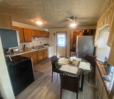 23 W 143rd St, Dixmoor, IL 60426 - photo 4