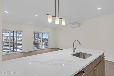 19 Carr Ave unit 211, Keansburg, NJ 07734 - photo 5