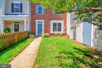 8724 Green Field Ct, Odenton, MD 21113 - photo 2