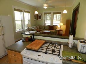 Kitchen Peninsula