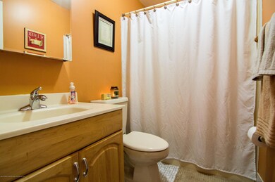 Full Size Bath