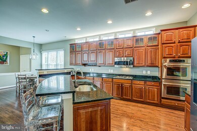 9229 Haines Dr, Lorton, VA 22079 - photo 7