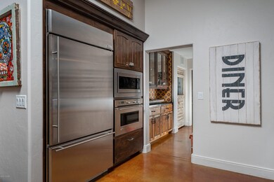 Kitchen Refrigerator and Oven