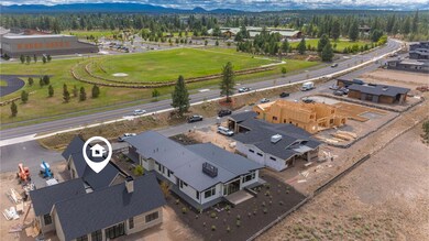 3118 NW Crossing Dr, Bend, OR 97703 - photo 4