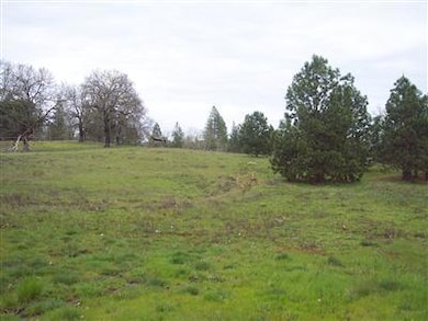 619 Hixson Rd, Grants Pass, OR 97527 - photo 2