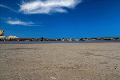 27160 Vista Rd unit 43, Helendale, CA 92342 - photo 4