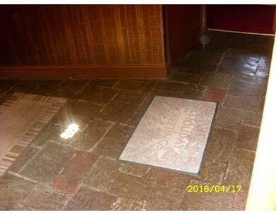 31 Violet St, Mattapan, MA 02126 - photo 6