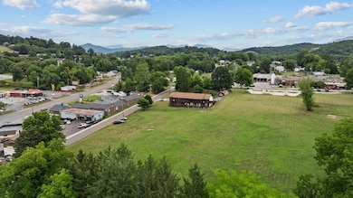 83 1st St, Franklin, NC 28734 - photo 6