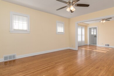 1610 W Monroe St, Waukegan, IL 60085 - photo 6