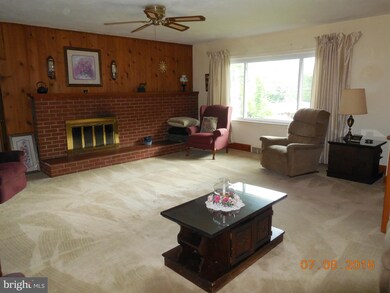 149 Dungadin Rd, Front Royal, VA 22630 - photo 5