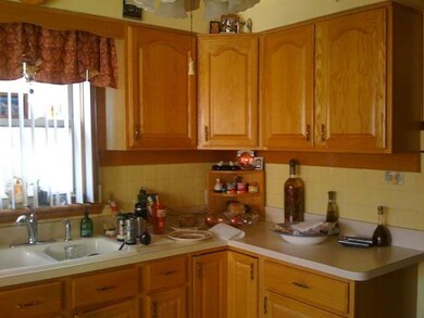 6147 N Sacramento Ave, Chicago, IL 60659 - photo 4