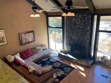 Living Room (2)