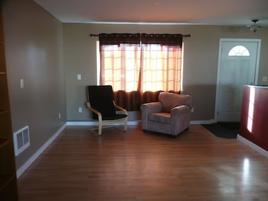 319 Lincoln St, Cheney, WA 99004 - photo 2