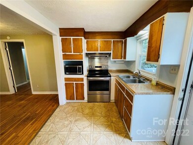 728 Center St, Asheville, NC 28803 - photo 5