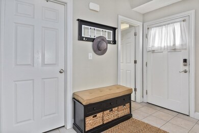 31 Fletcher Ave unit 11, Lexington, MA 02420 - photo 2