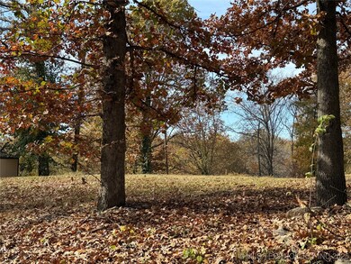 1714 Hebbert St, Grove, OK 74344 - photo 4