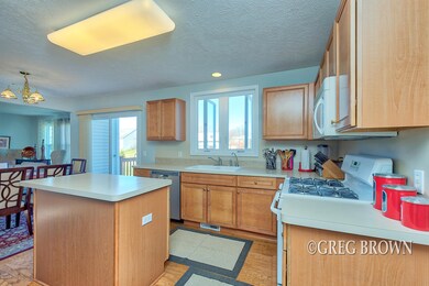 06 Kitchen