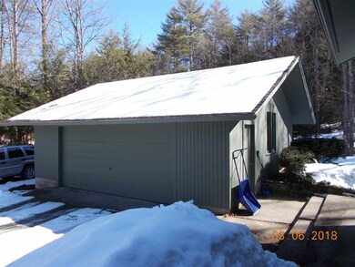 17 Glenwood Dr, Claremont, NH 03743 - photo 5