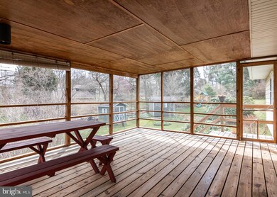 6009 Crossway Ct, Sykesville, MD 21784 - photo 4