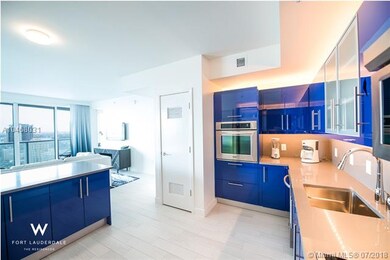 Kitchen/ Living Room