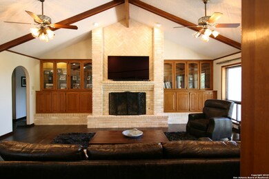 10221 Rafter S Trail, Helotes, TX 78023 - photo 4