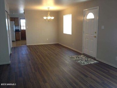 LIV DIN RM 2 - 9615 N. 3rd Dr.